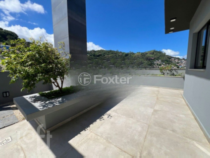 Image 21 - 996276
