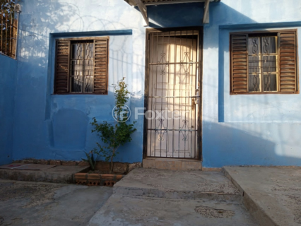 Image 40 - 996318