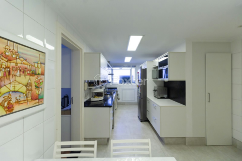Image 3 - 996322