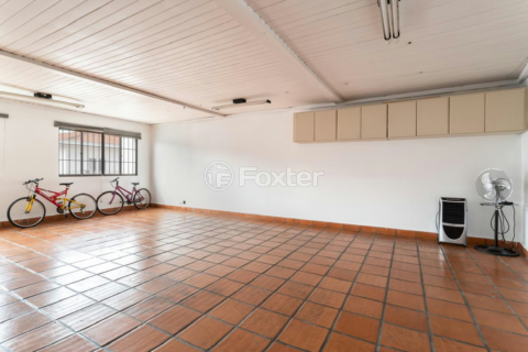 Image 32 - 996373
