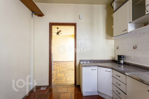 Image 7 - 996584