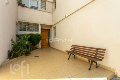 Image 21 - 996584