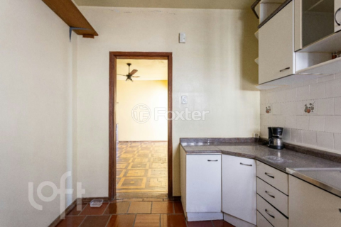 Image 8 - 996584
