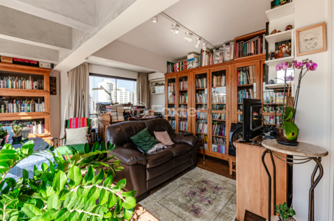 Image 34 - 996601