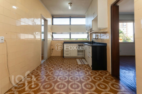 Image 7 - 996636