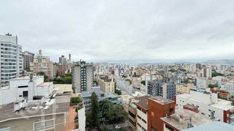 Image 18 - 996640