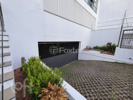 Image 31 - 996664