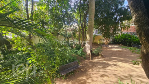 Image 63 - 996680