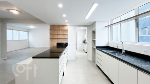 Image 31 - 996686