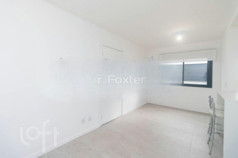 Image 3 - 996709