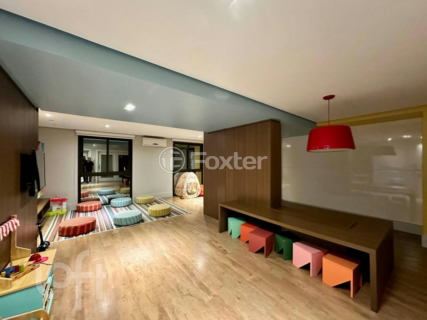 Image 35 - 996729