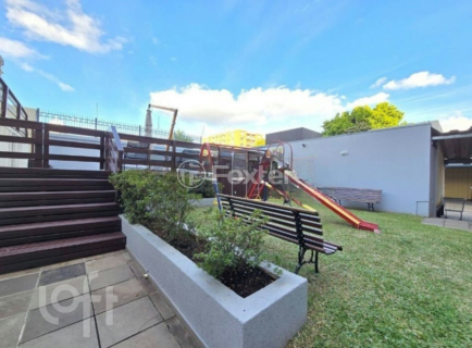 Image 37 - 996825