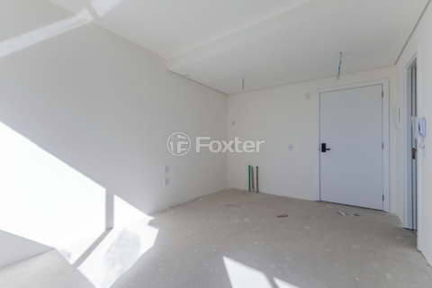 Image 3 - 996912