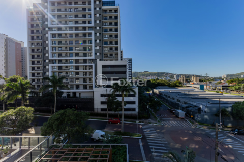 Image 8 - 996912