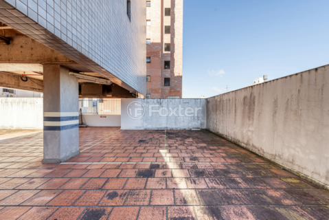 Image 33 - 997106