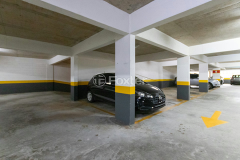 Image 33 - 997305