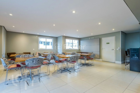Image 36 - 997309