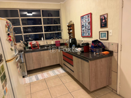 Image 20 - 997408