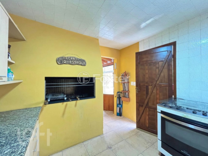 Image 35 - 997442