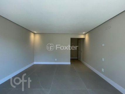 Image 21 - 997478