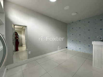 Image 4 - 997508