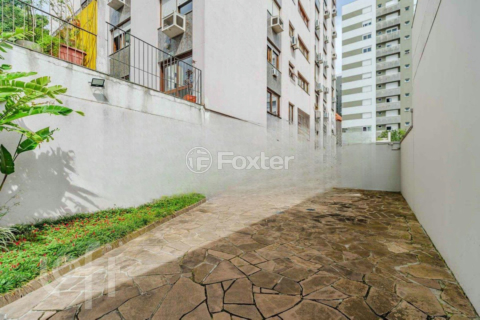 Image 26 - 997620