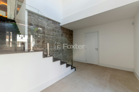 Image 32 - 997714