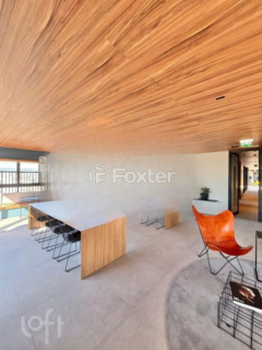 Image 28 - 997718