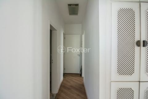 Image 8 - 997834