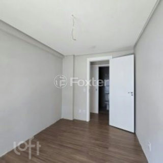 Image 34 - 997940