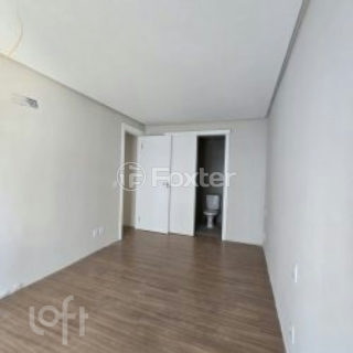 Image 31 - 997940
