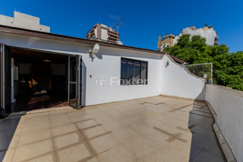 Image 33 - 997999