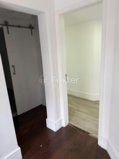 Image 32 - 998192