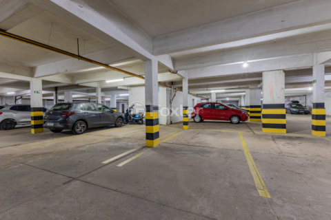 Image 34 - 998218