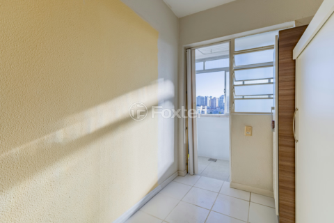 Image 31 - 998218