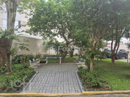 Image 30 - 998404