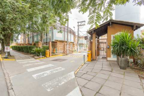 Image 8 - 998488