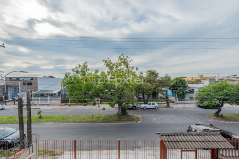 Image 11 - 998494