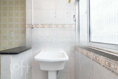 Image 19 - 998536