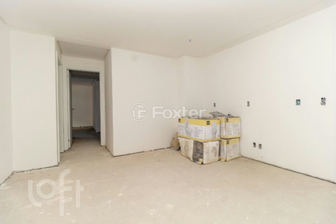 Image 35 - 998570