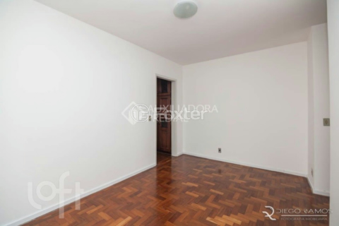 Image 7 - 998685