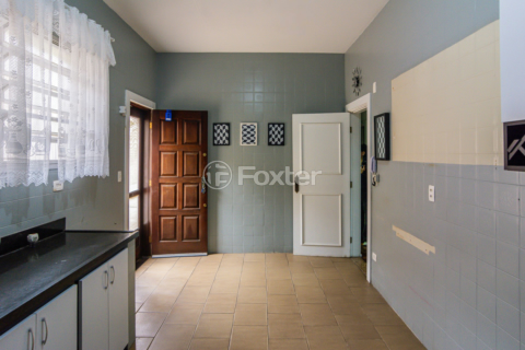 Image 21 - 998761