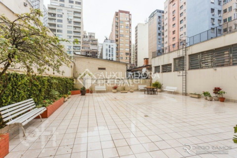 Image 33 - 998904