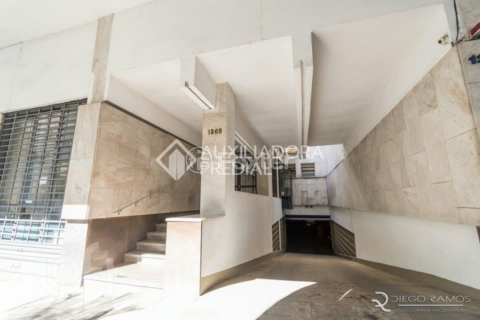 Image 35 - 998904