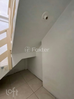 Image 31 - 999017