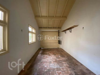 Image 37 - 999017