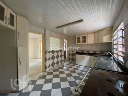 Image 29 - 999017