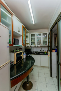 Image 9 - 999052