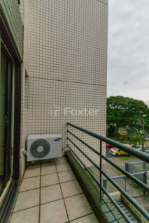 Image 6 - 999052