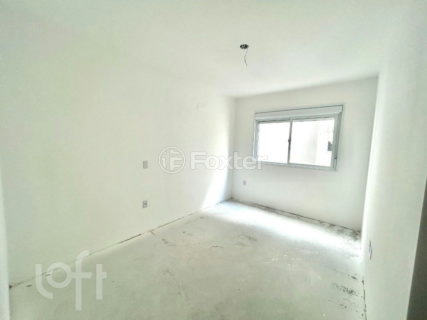 Image 7 - 999060